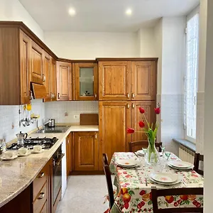 https://casa-fivizzano.it-tuscanyhotel.com
